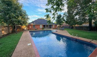 120 Oak Grove Dr, Brandon, MS 39047