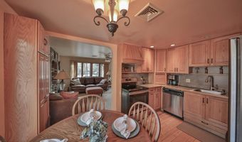 5 Juniper Ln, Albrightsville, PA 18210