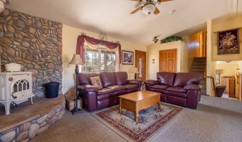 43942 Rainbow Ln, Angelus Oaks, CA 92305