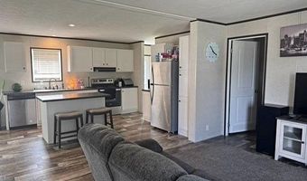11729 E John St, Bicknell, IN 47512