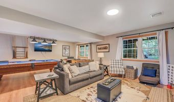 238 King Arthur Rd, Blakeslee, PA 18610