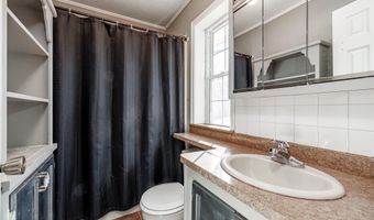 2401 Forrest Park Dr, Arkadelphia, AR 71923