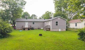 702 9th St, Barling, AR 72923