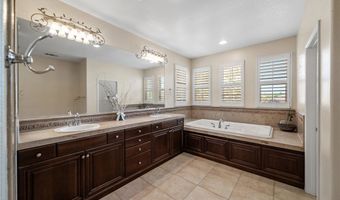 5859 E Treehouse Ln, Anaheim, CA 92807