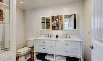 23898 Crown Hill Ln, Escondido, CA 92027