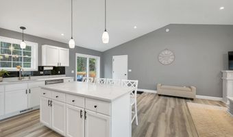 123 Parade Rd, Barnstead, NH 03218