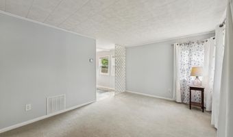 6729 WILLIAMS Dr, Alexandria, VA 22307