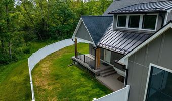6172 Hellner Rd, Ann Arbor, MI 48105