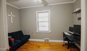 105 Park St, Batesville, MS 38606