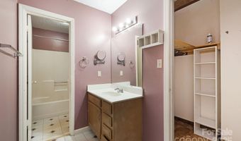 30 Brentwood Dr, Asheville, NC 28806