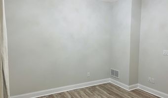 2635 Creekside Dr NW, Atlanta, GA 30318