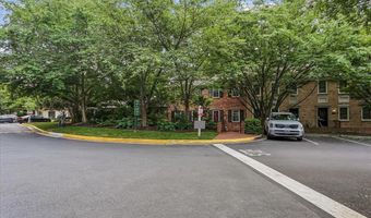 3217 SUTTON Pl NW A, Washington, DC 20016
