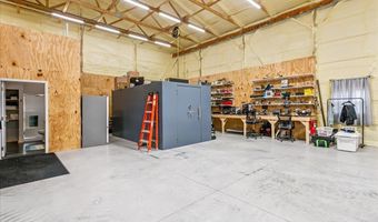 6070 SW Santa Fe Lake Rd, Augusta, KS 67010