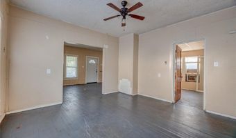 909 W Minnesota Ave, Chickasha, OK 73018