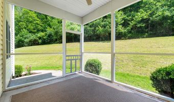 445 Fudges Creek Rd, Barboursville, WV 25504