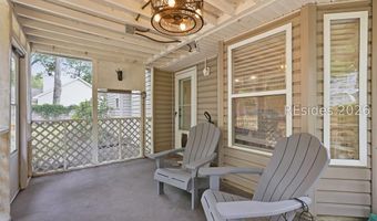 16 Sherwood Ln, Beaufort, SC 29907