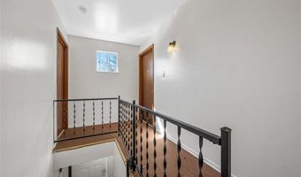 22 E Rock Creek Mnr, Arnold, MO 63010