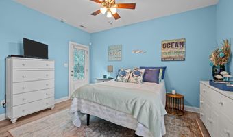 109 E Terminal Blvd, Atlantic Beach, NC 28512