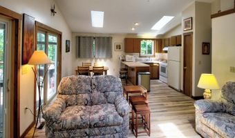 141 MALLARD Dr, Basye, VA 22810