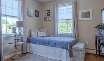 71 Vinton Ave, Cranston, RI 02920