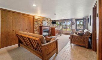 2213 SUNRISE Dr, Appleton, WI 54914