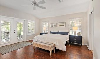 321 5TH St, Atlantic Beach, FL 32233