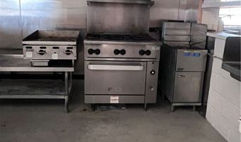 406 N Johnson St, Alice, TX 78332