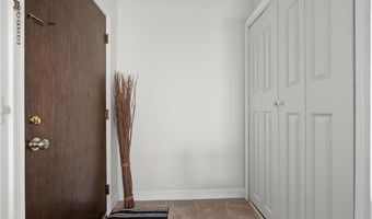 132 Hoffman Ave 207, Cranston, RI 02920