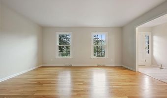 202 CLOVER Dr, Hockessin, DE 19707