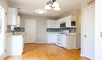 5079 Newpark Dr NW, Acworth, GA 30101