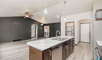 48 N 6th St, Baltic, SD 57003