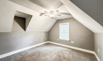 106 S Cedar St, Abilene, KS 67410