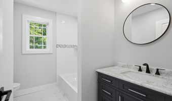 125 Pennsylvania Ave, Barnegat, NJ 08005