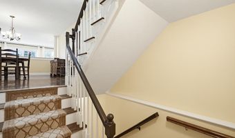 9 Pebble Beach Dr, Bedford, NH 03110