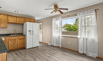 118 W Hawley St, Amboy, IL 61310