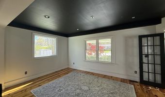 605 Farrelly Ave, Bayville, NJ 08721