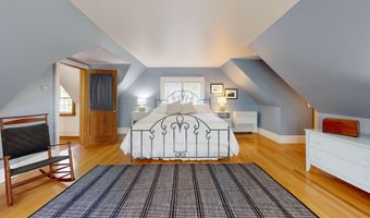 75 Court St, Belfast, ME 04915