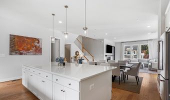 9775 SANVITALIA St, Bethesda, MD 20817