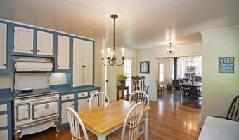 90 Taylor Ln, Alderson, WV 24910