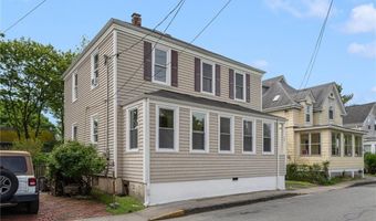 53 Warner St, Newport, RI 02840