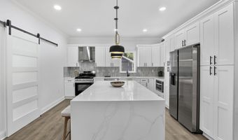 164 N 21st St, Columbus, OH 43203