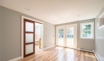 115 Sutton Ave, East Providence, RI 02914