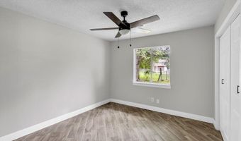 20 Chantilly Ter, Bay St. Louis, MS 39520