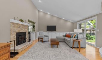 1824 W REID Dr, Appleton, WI 54914