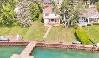 429 Edgewater, Algonac, MI 48001