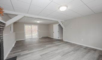 377 High St, Candia, NH 03034