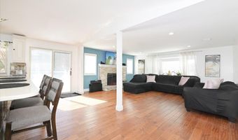 62 Bayside Ave, Amityville, NY 11701
