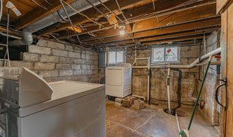 102 S Oak St, Arrowsmith, IL 61722