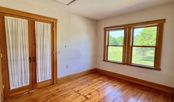 19 Hartley Rd, Barre, VT 05641