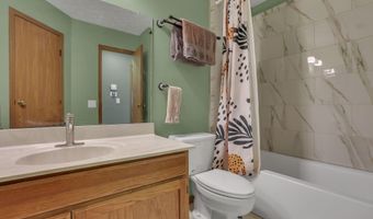 3563 Frenchpark Dr, Columbus, OH 43231